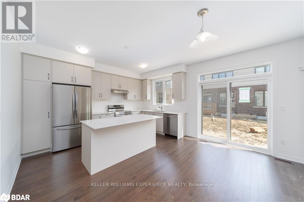 60 Gemini Drive, Barrie, Ontario  L9J 0C3 - Photo 6 - S12752412