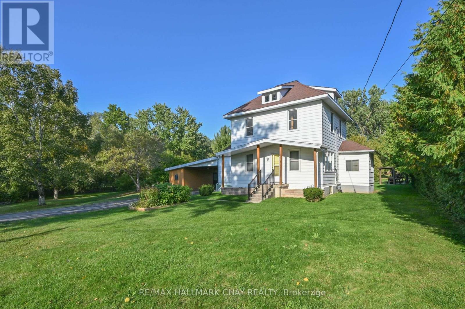 213 Dominion Drive, Clearview, Ontario  L0M 1S0 - Photo 3 - S12752436