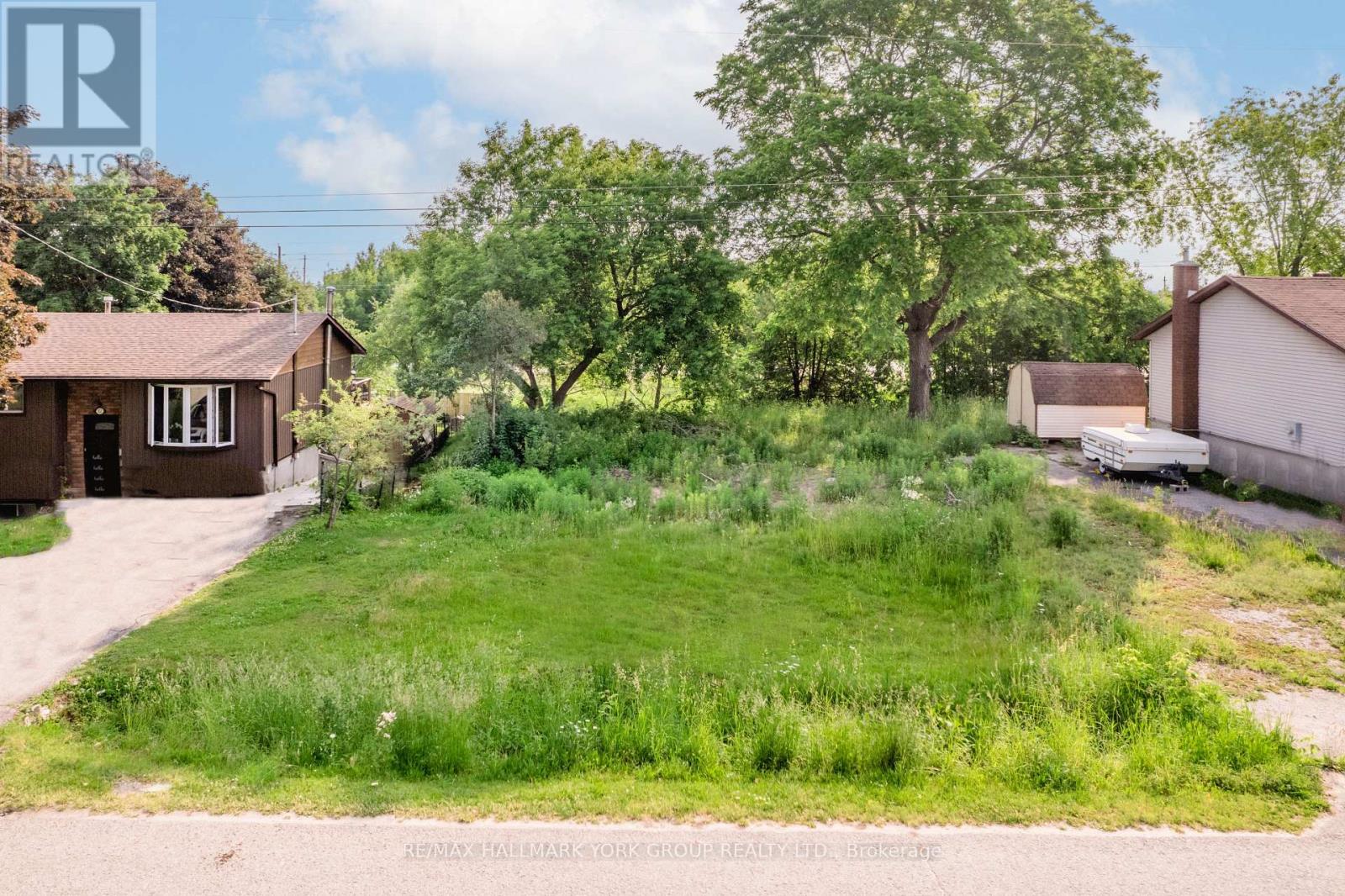 10 First Street, Orillia, Ontario  L3V 4A9 - Photo 2 - S12752458