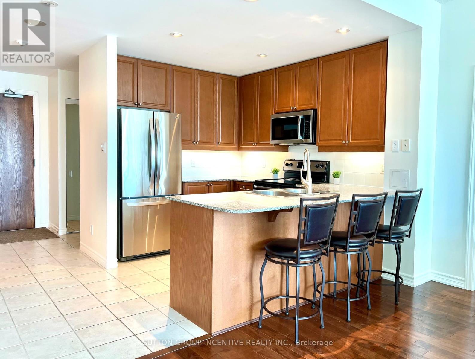 1210 - 37 Ellen Street, Barrie, Ontario  L4N 6E9 - Photo 21 - S12752470