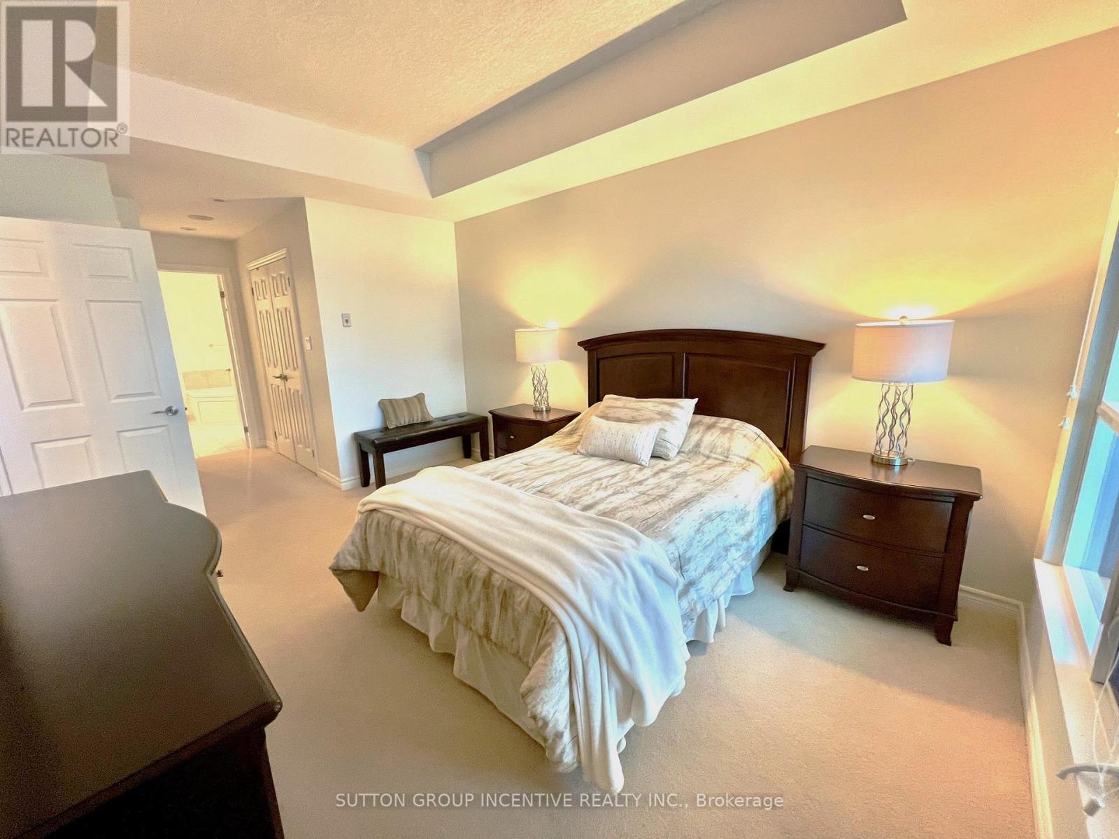 1210 - 37 Ellen Street, Barrie, Ontario  L4N 6E9 - Photo 32 - S12752470