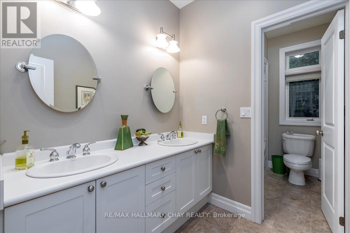 5 Timber Court, Springwater, Ontario  L0L 0H7 - Photo 17 - S12752516