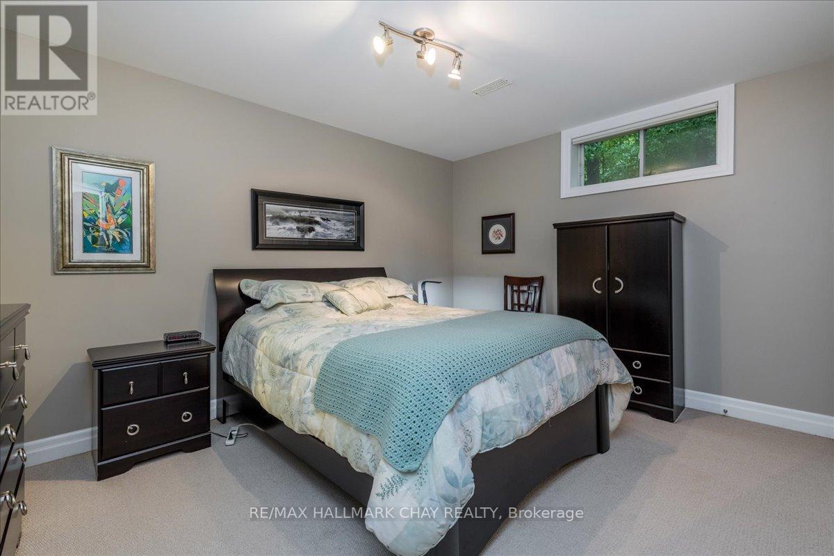 5 Timber Court, Springwater, Ontario  L0L 0H7 - Photo 26 - S12752516