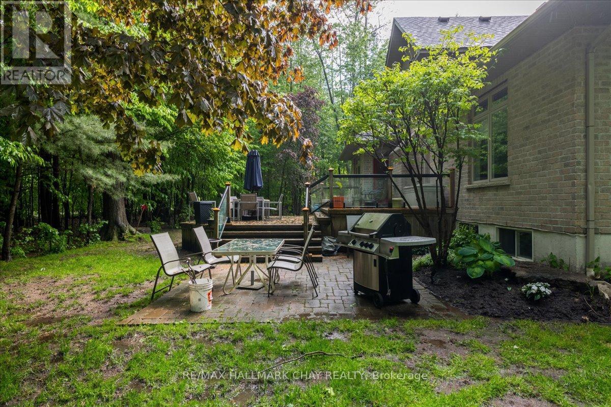 5 Timber Court, Springwater, Ontario  L0L 0H7 - Photo 30 - S12752516