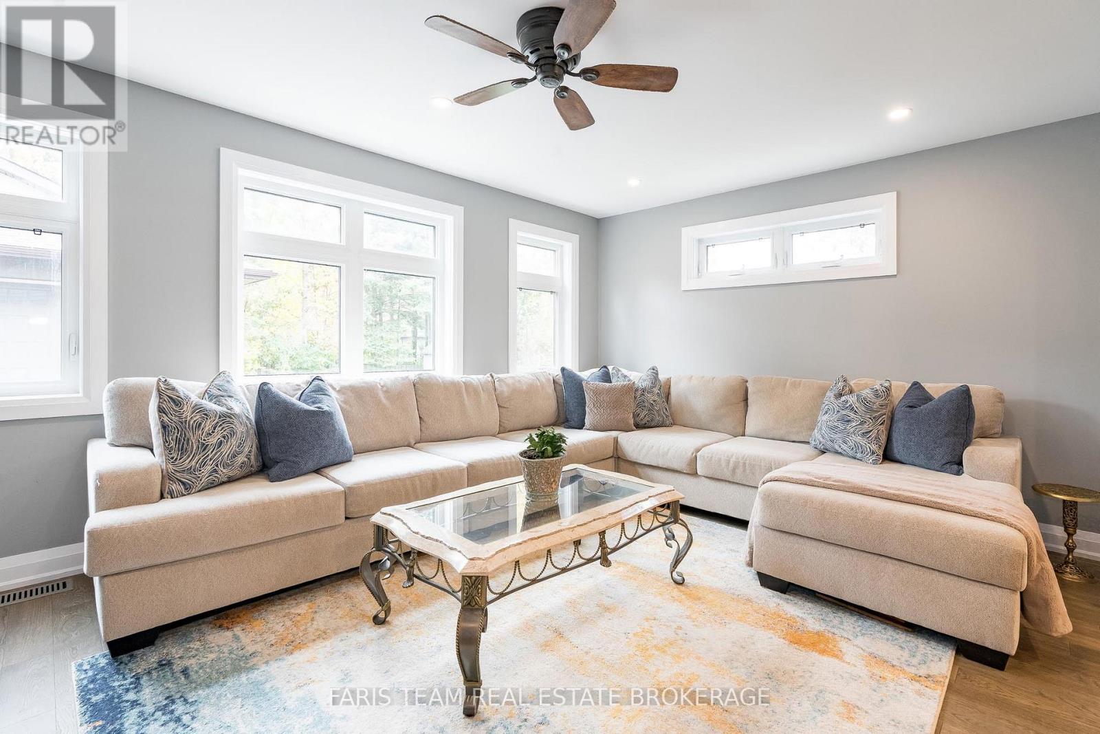 27 Garrett Crescent, Barrie, Ontario  L4M 5K7 - Photo 16 - S12752540