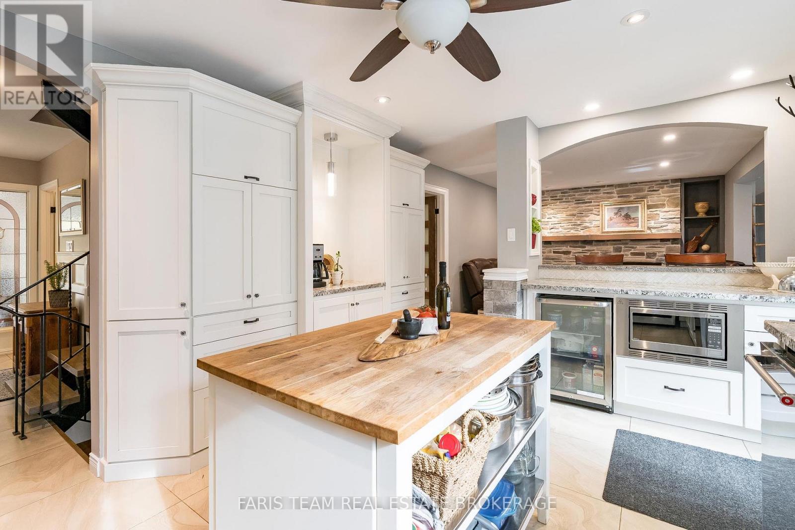 27 Garrett Crescent, Barrie, Ontario  L4M 5K7 - Photo 9 - S12752540