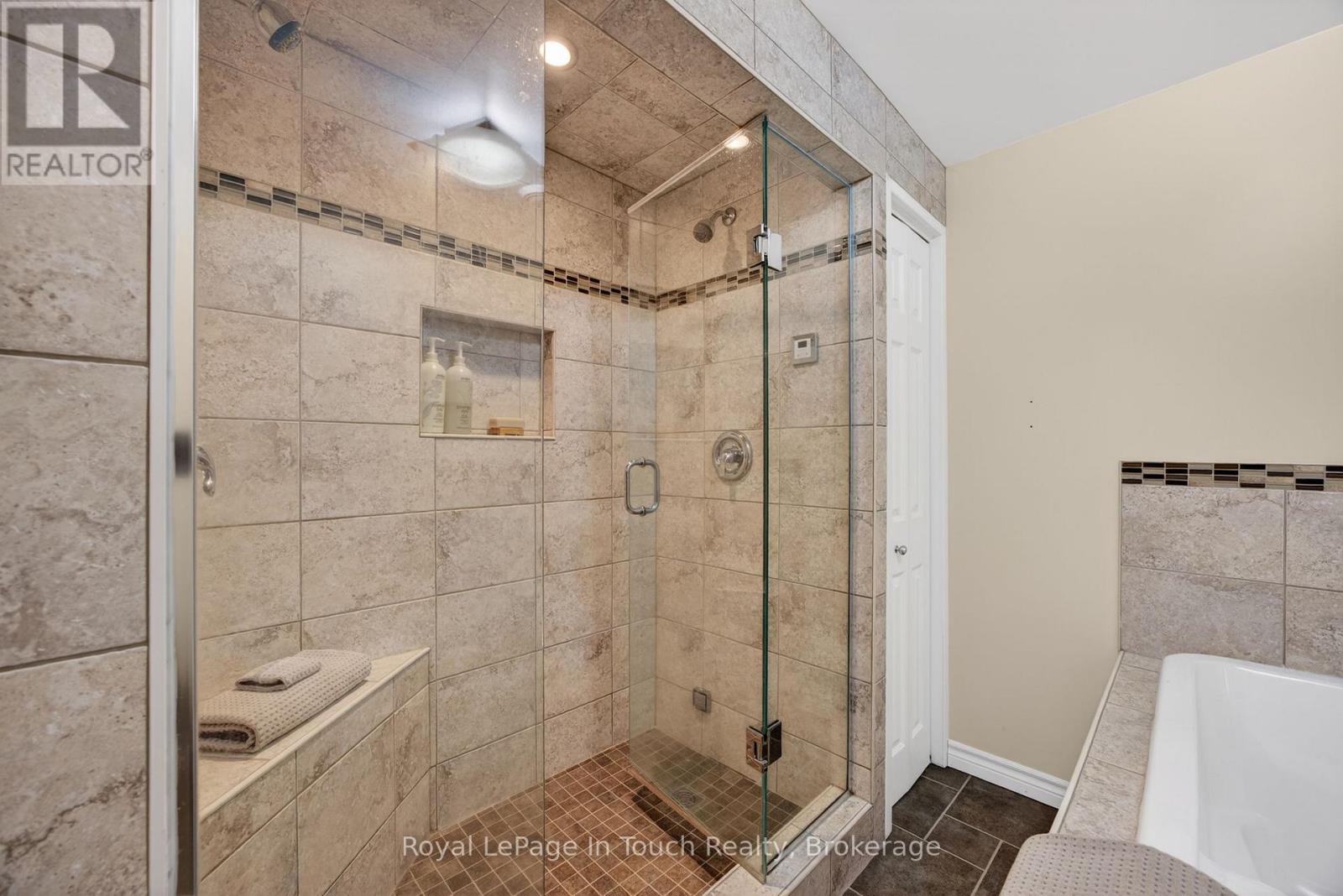 39 St. Laurent Boulevard, Tiny, Ontario  L9M 1R3 - Photo 19 - S12752788