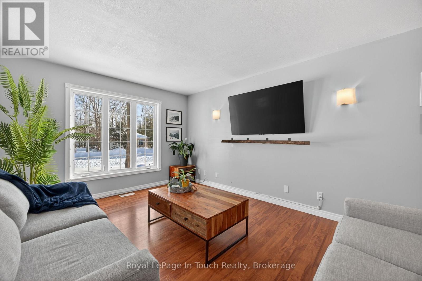 39 St. Laurent Boulevard, Tiny, Ontario  L9M 1R3 - Photo 3 - S12752788