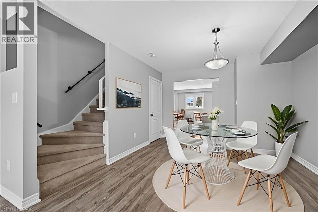 7768 Ascot Circle Unit# 15, Niagara Falls, Ontario  L2H 3P9 - Photo 8 - 40801679