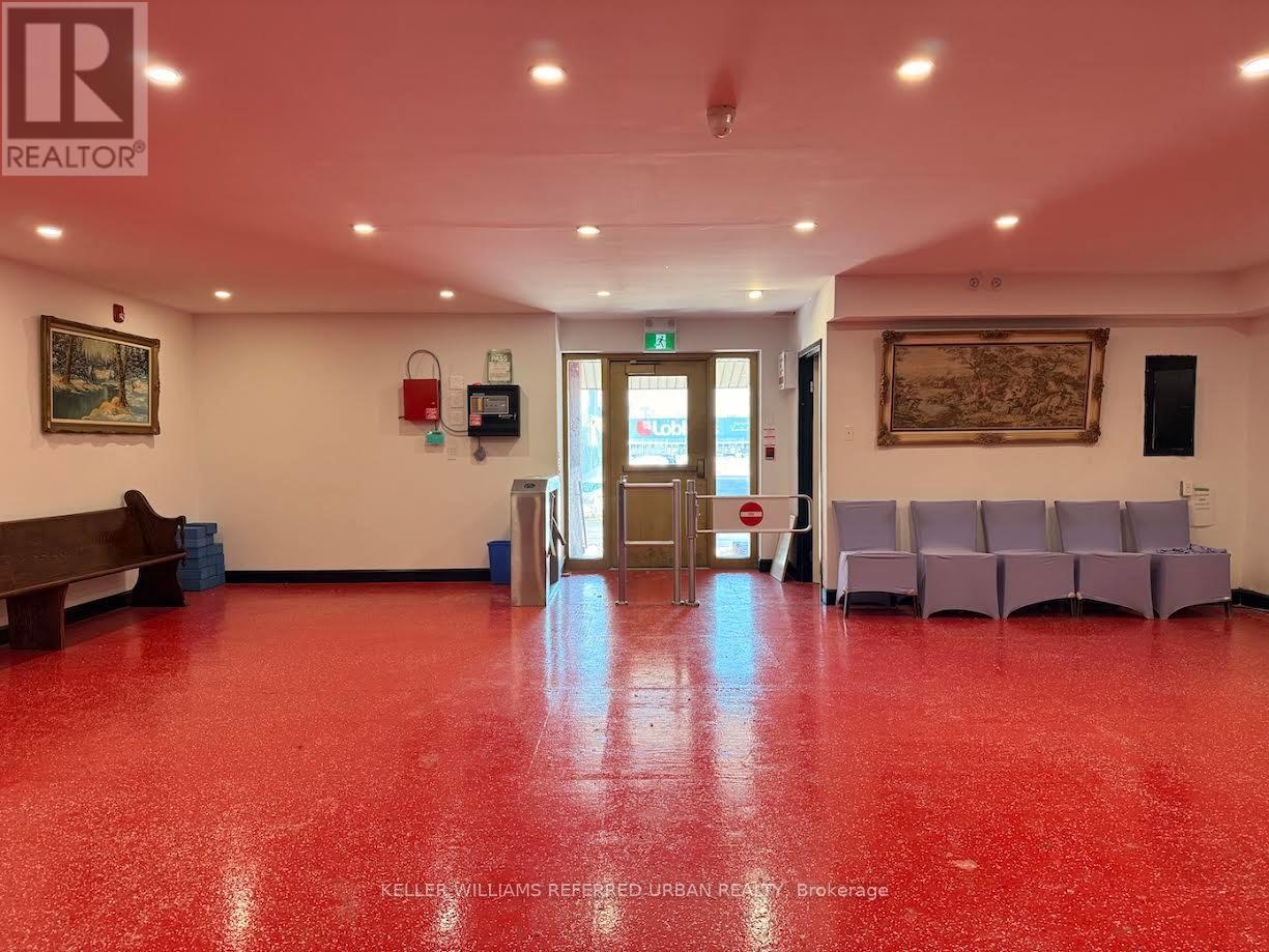 2261 Dundas Street W, Toronto, Ontario  M6R 1X6 - Photo 3 - W12752398