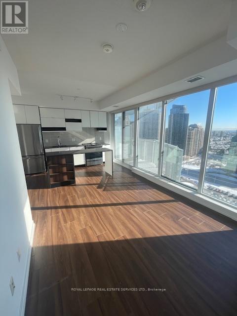 1910 - 4065 Confederation Parkway, Mississauga, Ontario  L5B 0L4 - Photo 7 - W12752408