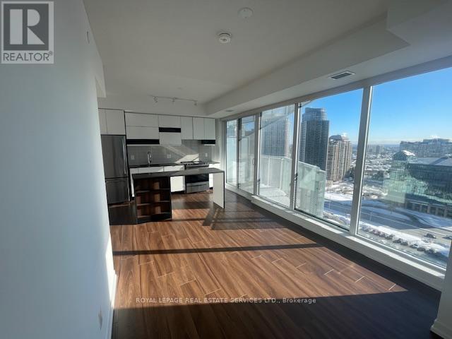 1910 - 4065 Confederation Parkway, Mississauga, Ontario  L5B 0L4 - Photo 8 - W12752408