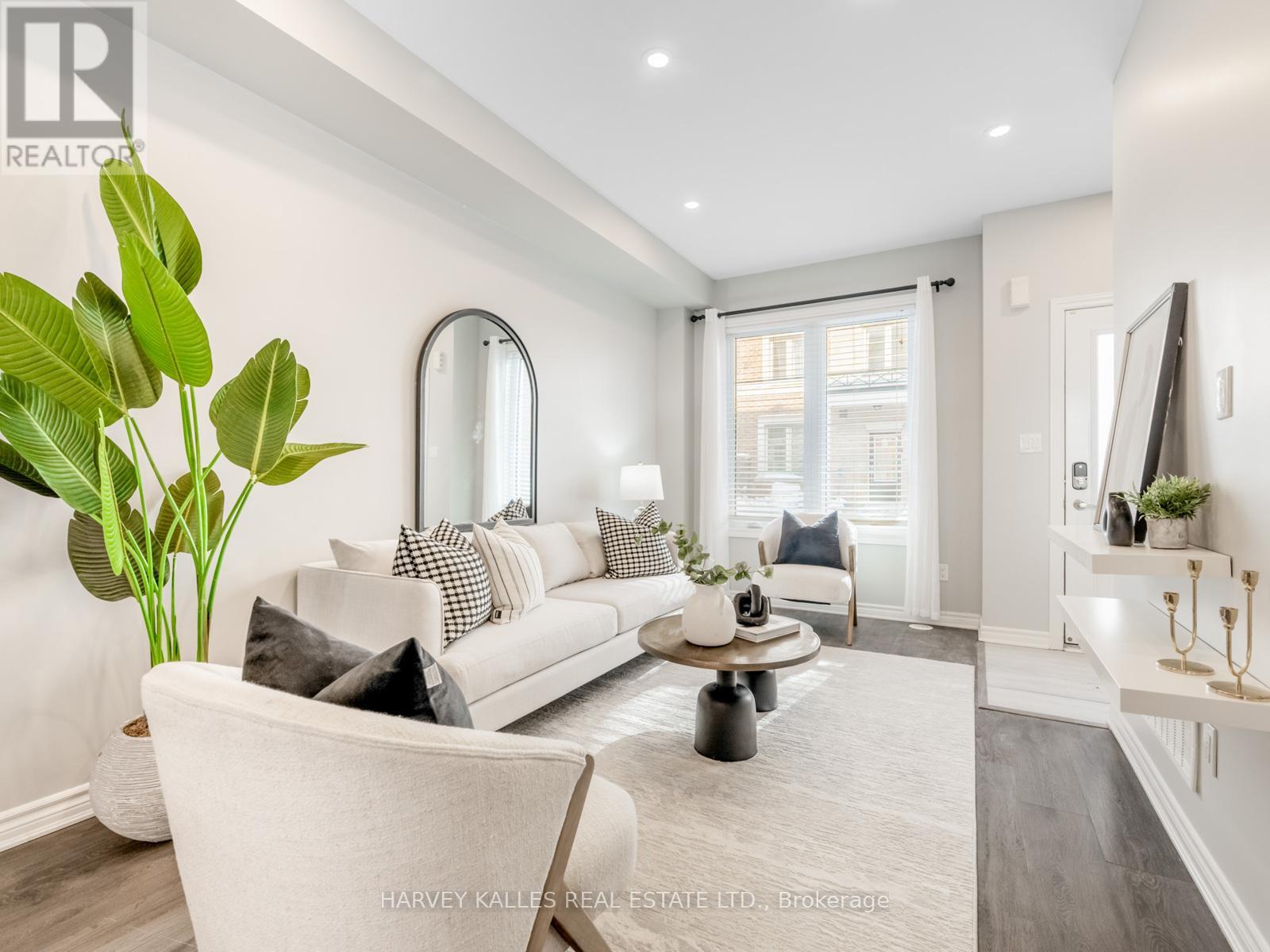 12 - 636 Evans Avenue S, Toronto, Ontario  M8W 0A8 - Photo 3 - W12752410