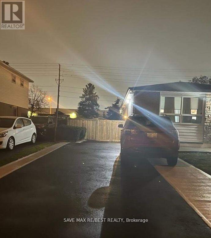 (BSMT) - 18 FINSBURY DRIVE, Brampton, Ontario