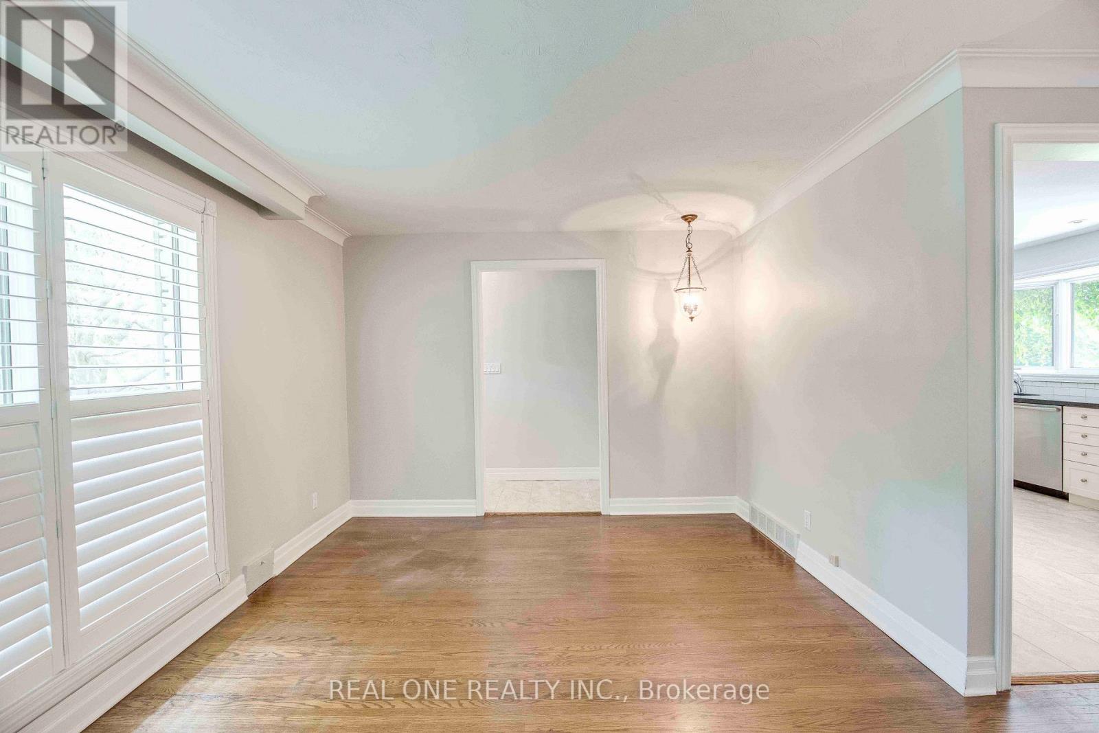 2030 Duncan Road, Oakville, Ontario  L6J 2R7 - Photo 10 - W12752478