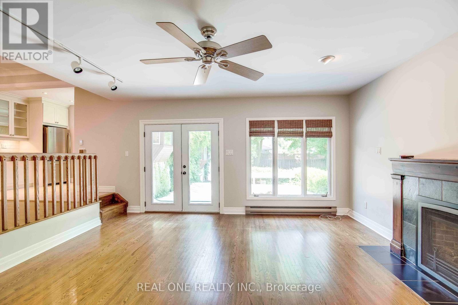 2030 Duncan Road, Oakville, Ontario  L6J 2R7 - Photo 21 - W12752478