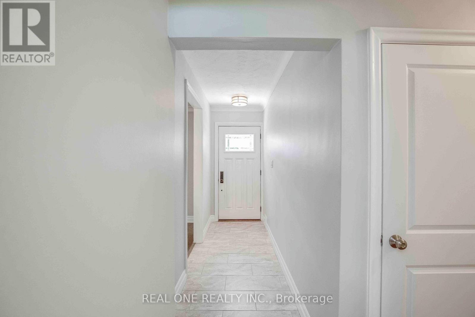 2030 Duncan Road, Oakville, Ontario  L6J 2R7 - Photo 6 - W12752478