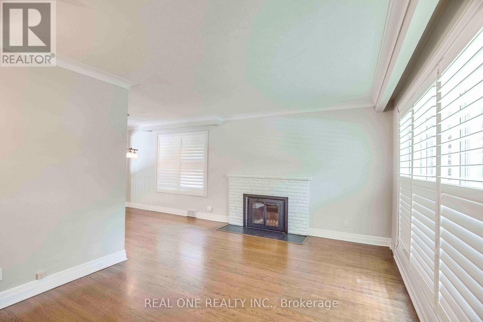 2030 Duncan Road, Oakville, Ontario  L6J 2R7 - Photo 8 - W12752478