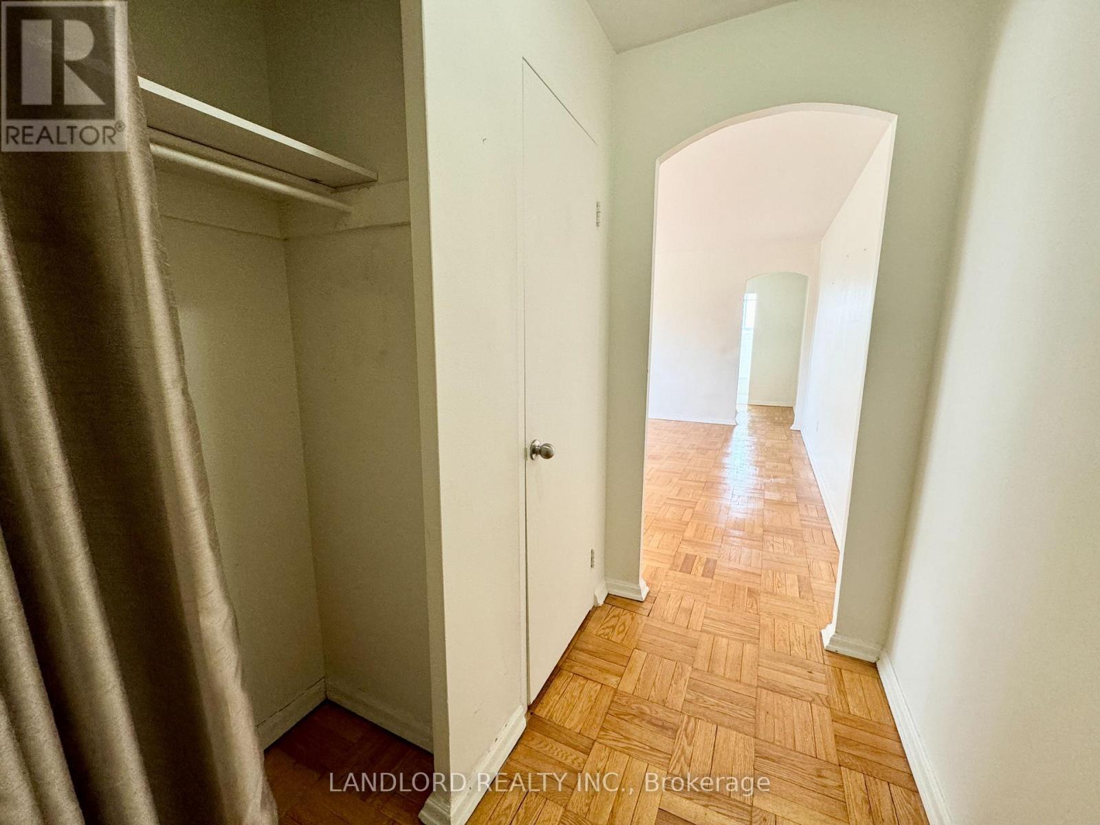 16 - 2696 Lake Shore Boulevard W, Toronto, Ontario  M8V 1G8 - Photo 7 - W12752488