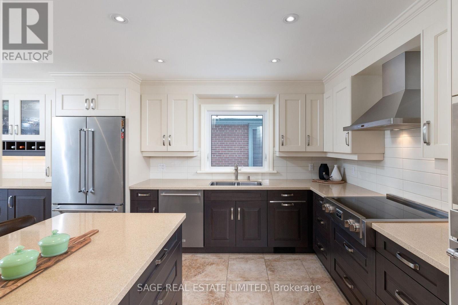 4 Elstree Road, Toronto, Ontario  M9A 3Z1 - Photo 18 - W12752506