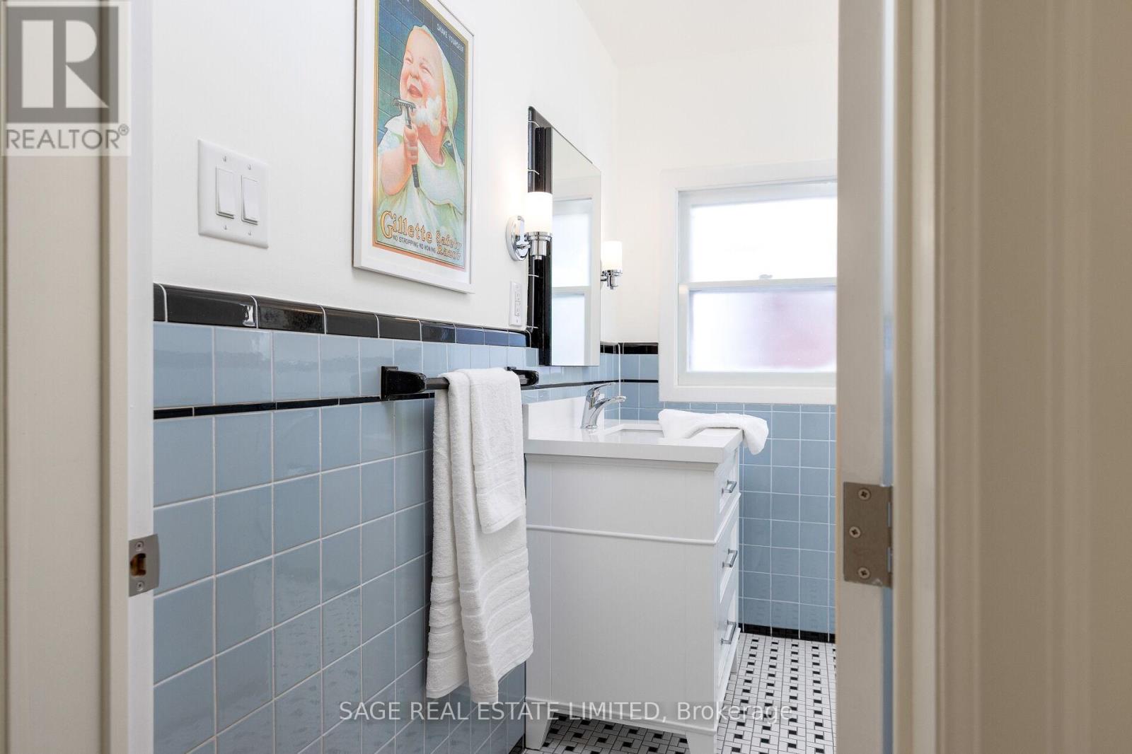 4 Elstree Road, Toronto, Ontario  M9A 3Z1 - Photo 37 - W12752506