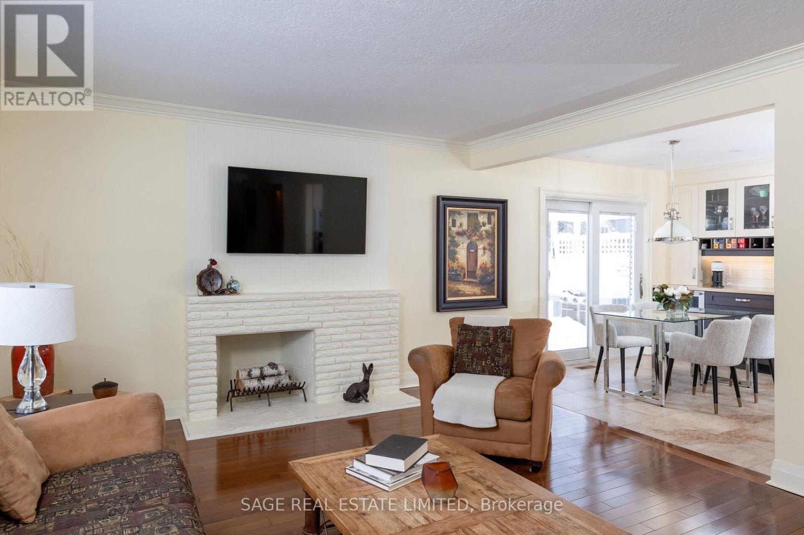 4 Elstree Road, Toronto, Ontario  M9A 3Z1 - Photo 9 - W12752506