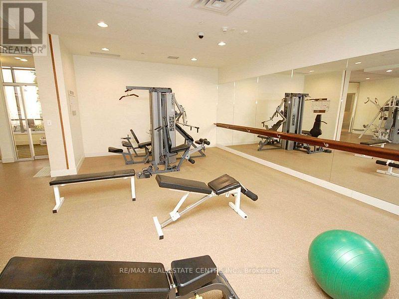 834 - 3888 Duke Of York Blvd Boulevard, Mississauga, Ontario  L5C 1Z5 - Photo 21 - W12752562