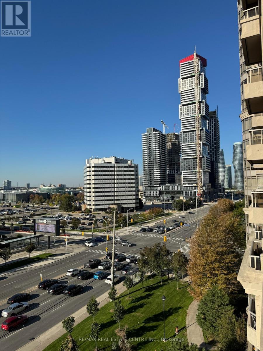 834 - 3888 Duke Of York Blvd Boulevard, Mississauga, Ontario  L5C 1Z5 - Photo 29 - W12752562