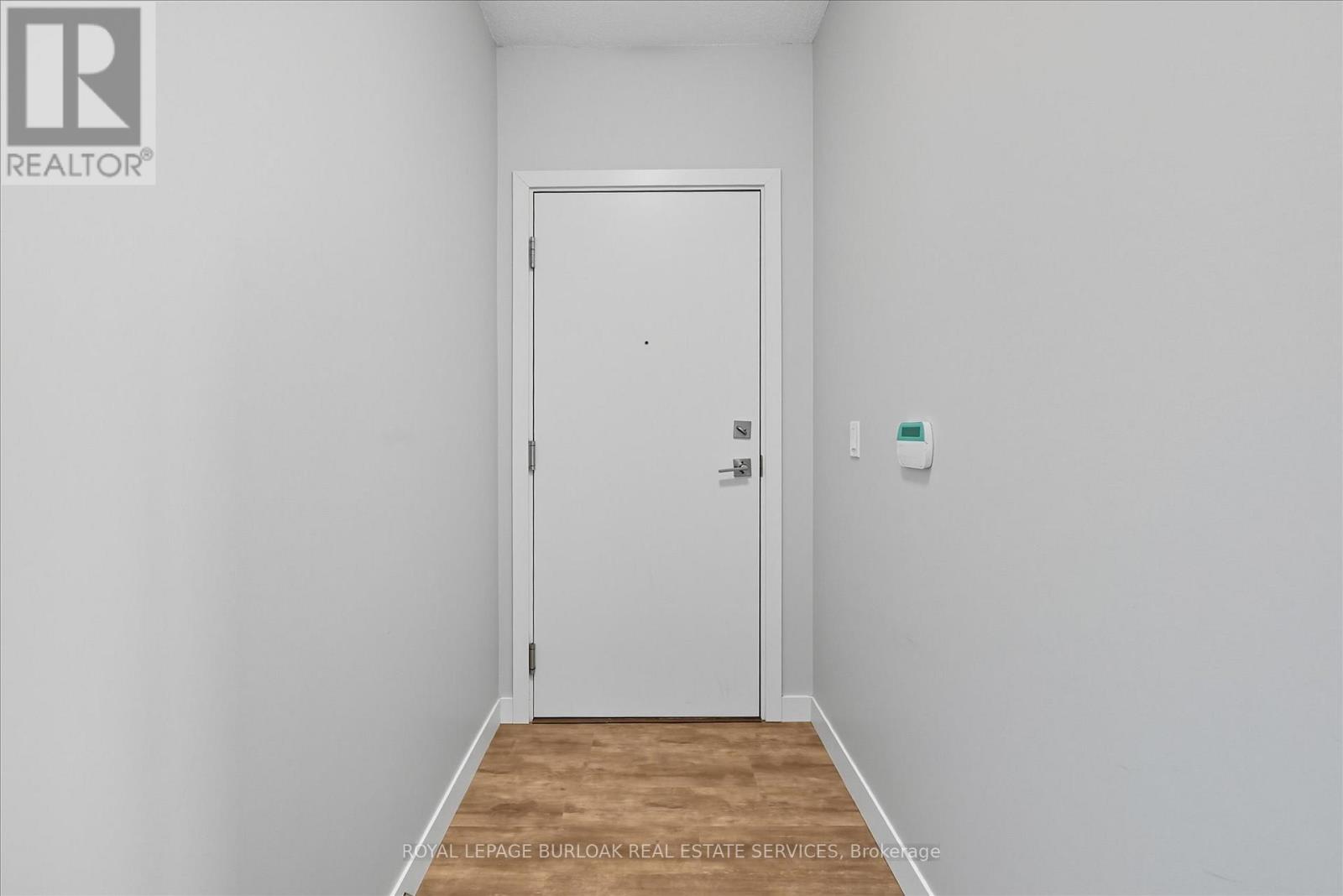 2309 - 2087 Fairview Street, Burlington, Ontario  L7R 0E5 - Photo 10 - W12752564