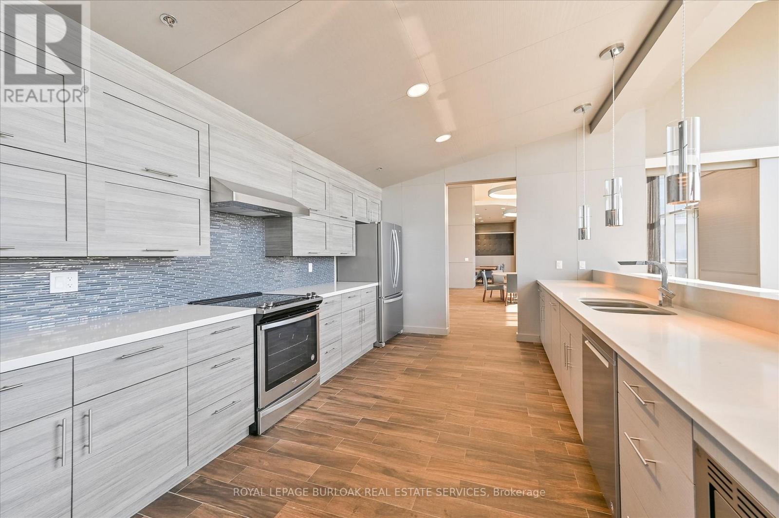 2309 - 2087 Fairview Street, Burlington, Ontario  L7R 0E5 - Photo 44 - W12752564