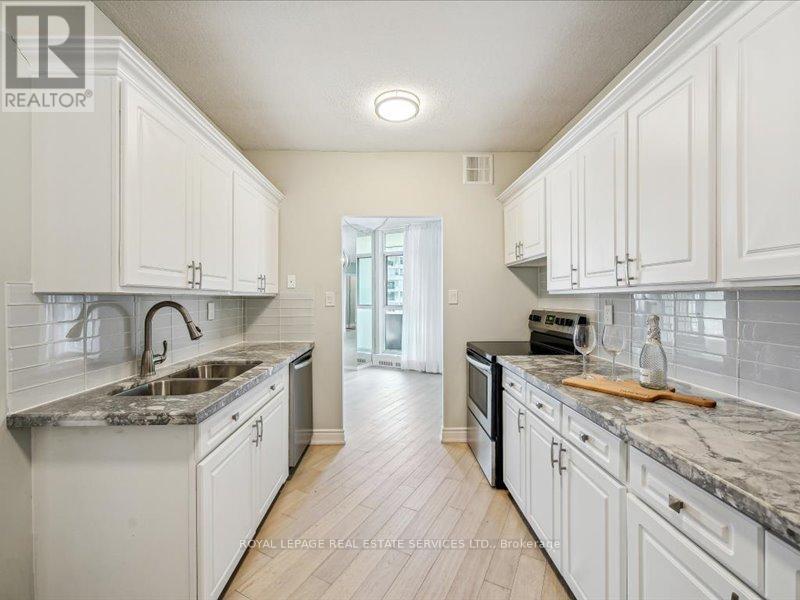 708 - 5250 Lakeshore Road, Burlington, Ontario  L7L 5L2 - Photo 10 - W12752566