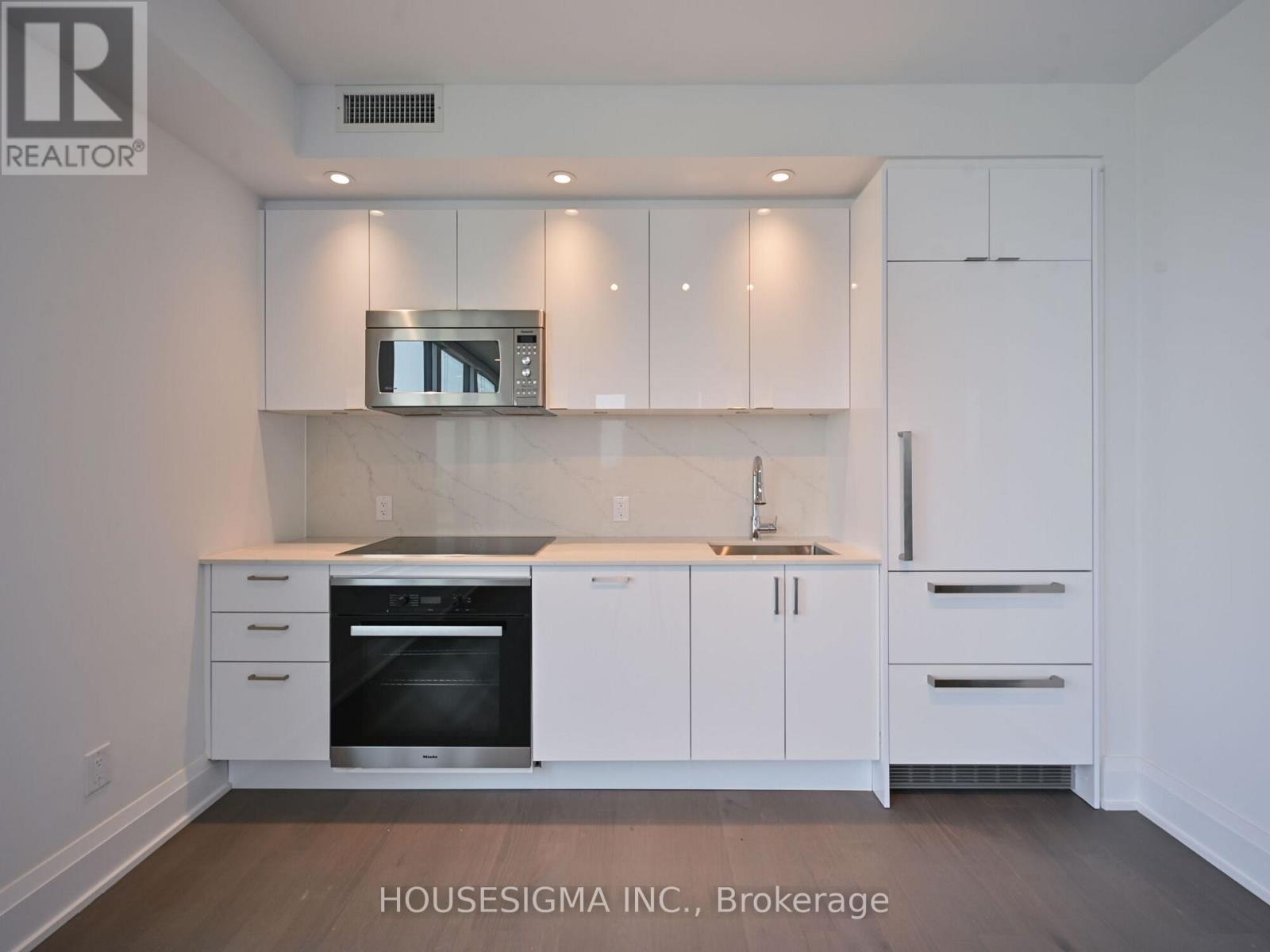 4212 - 1926 Lake Shore Boulevard W, Toronto, Ontario  M6S 0B1 - Photo 6 - W12752570