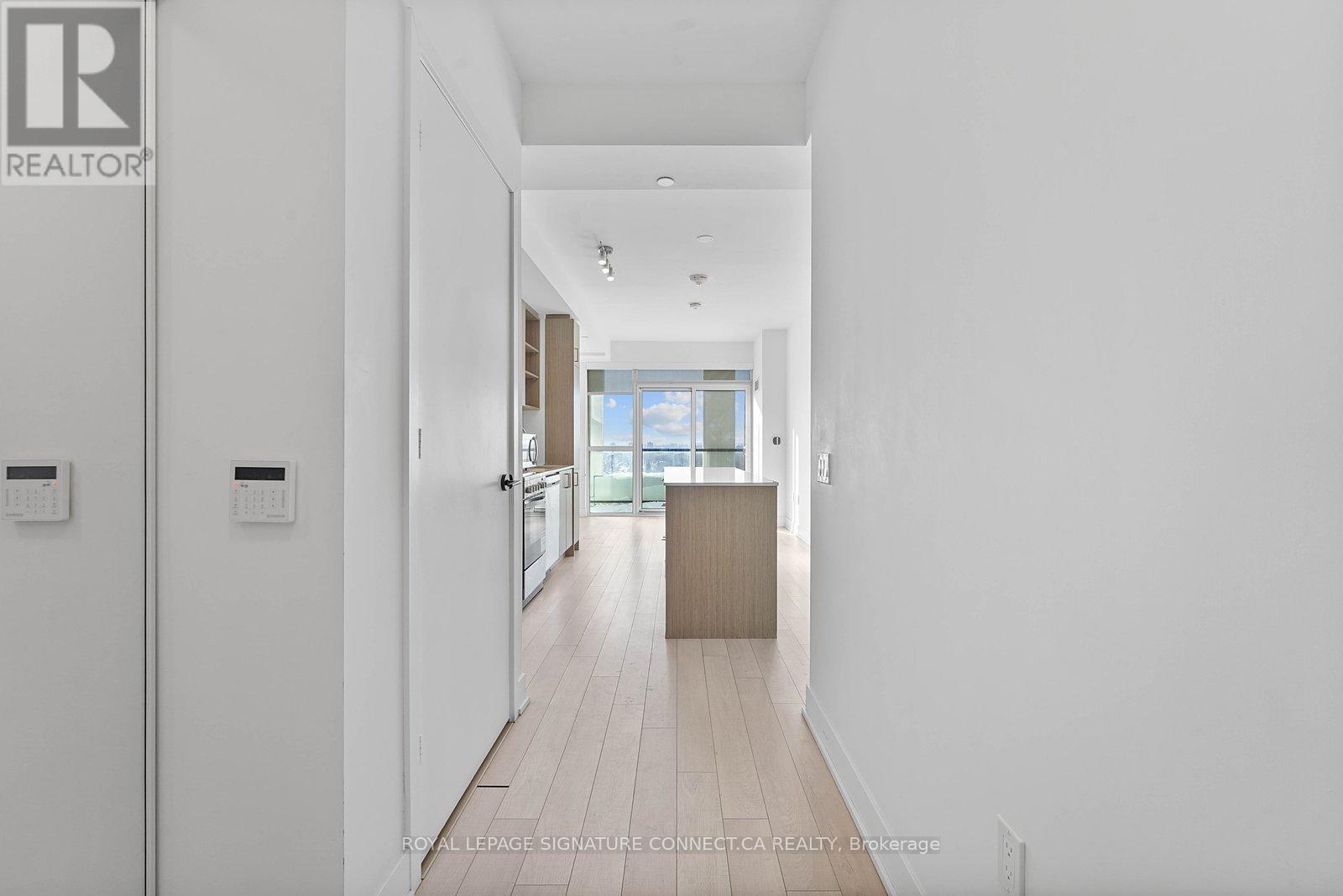 620 - 50 George Butchart Drive, Toronto (Downsview-Roding-Cfb), Ontario  M3K 0C9 - Photo 3 - W12752612