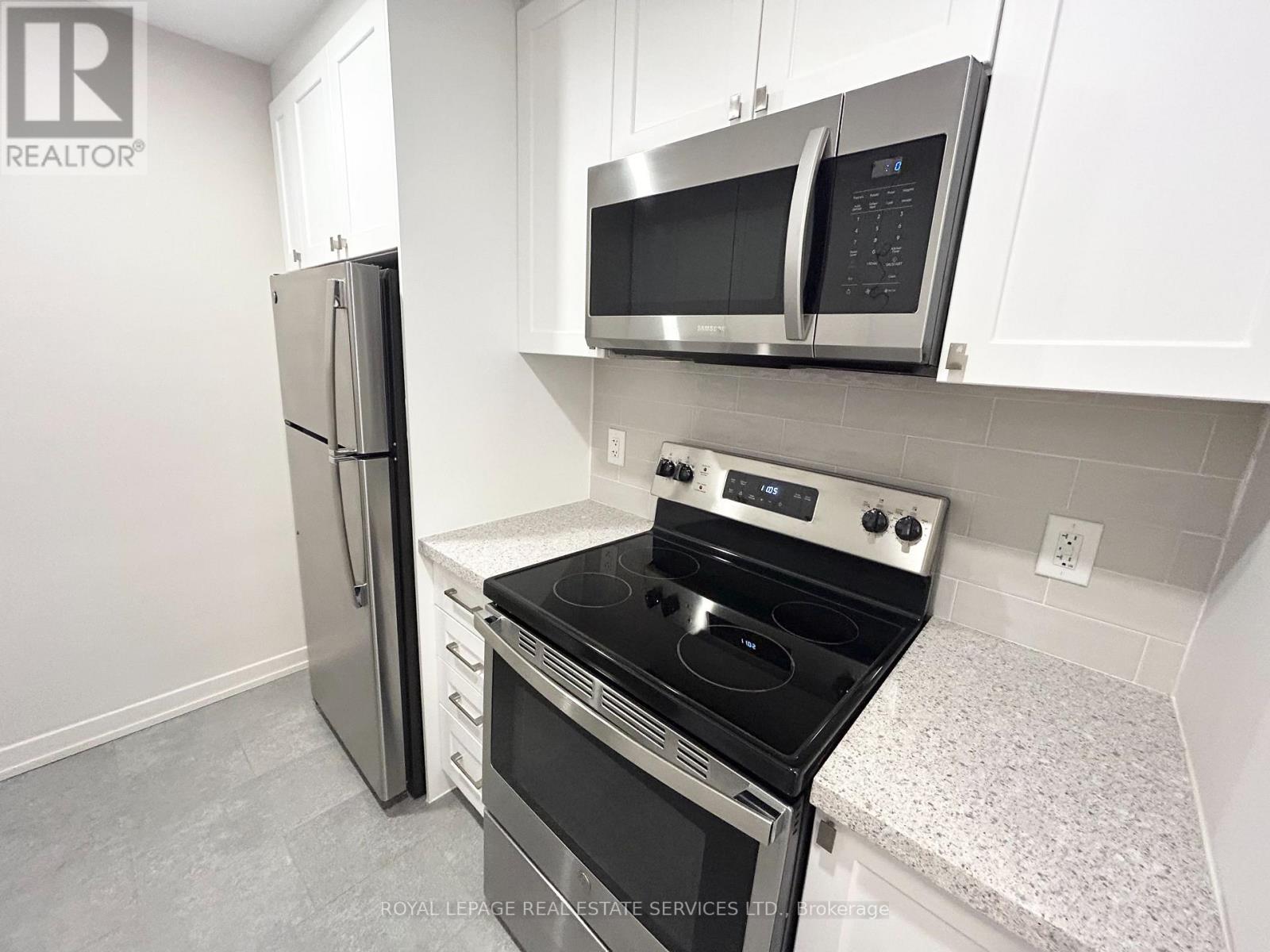 710 - 101 Millside Drive, Milton, Ontario  L9T 3C2 - Photo 7 - W12752630