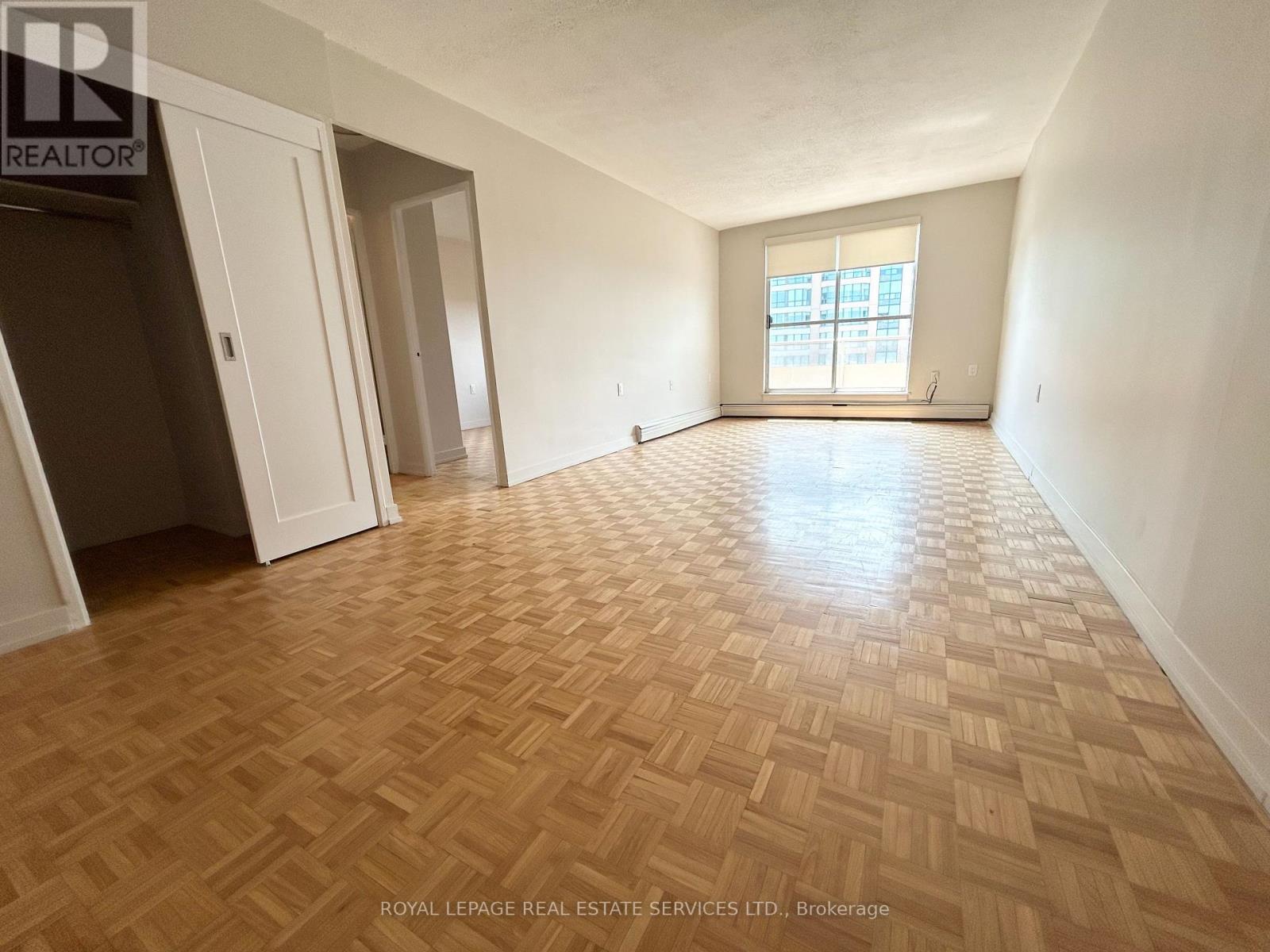 710 - 101 Millside Drive, Milton, Ontario  L9T 3C2 - Photo 9 - W12752630