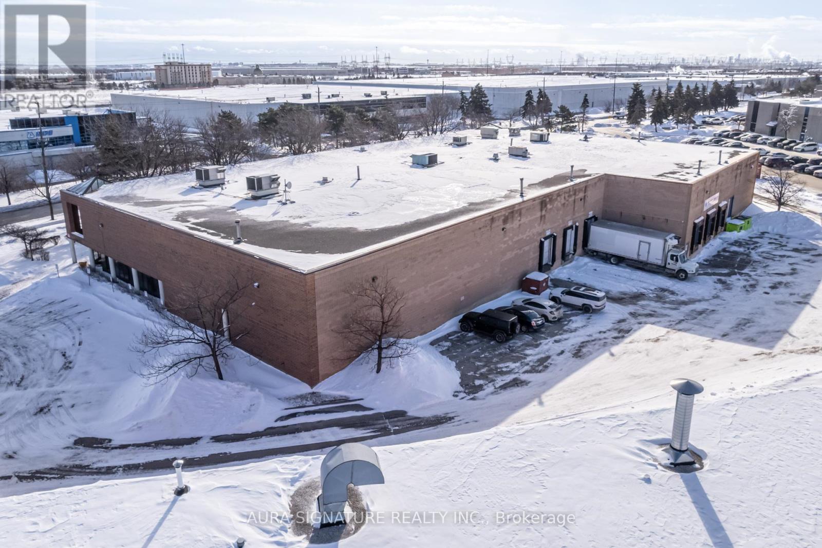 1 - 90 Walker Drive E, Brampton, Ontario  L6T 4H6 - Photo 3 - W12752632