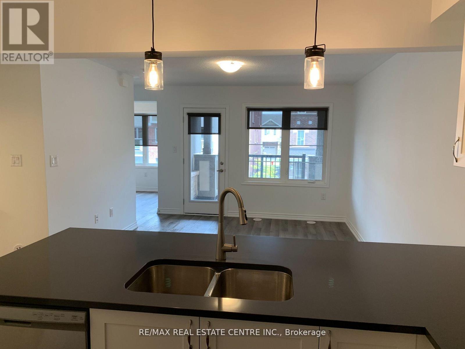 1260 Hop Place, Milton, Ontario  L9E 1S3 - Photo 8 - W12752640