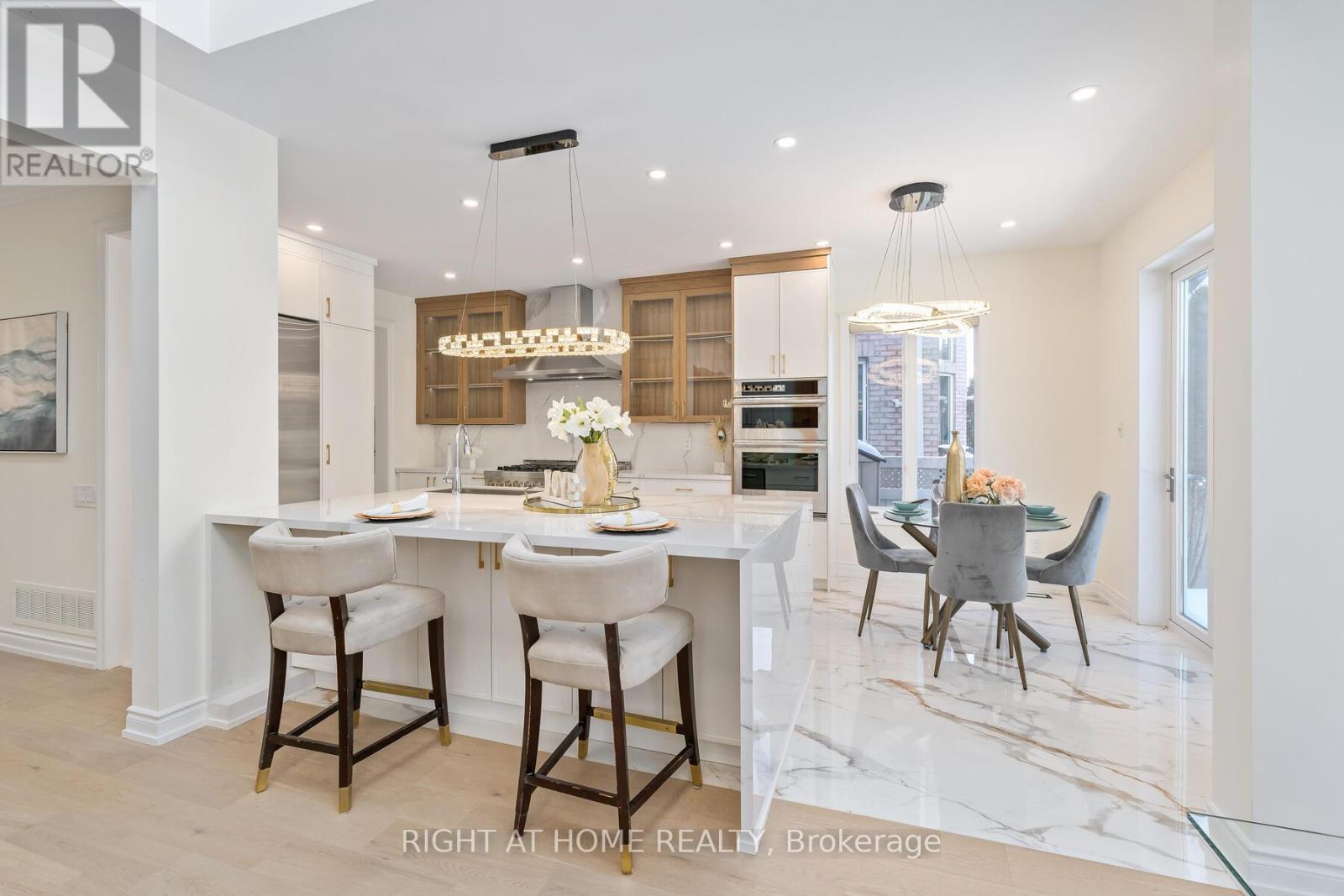 3352 Petrie Way, Oakville, Ontario  L6L 6V8 - Photo 10 - W12752646