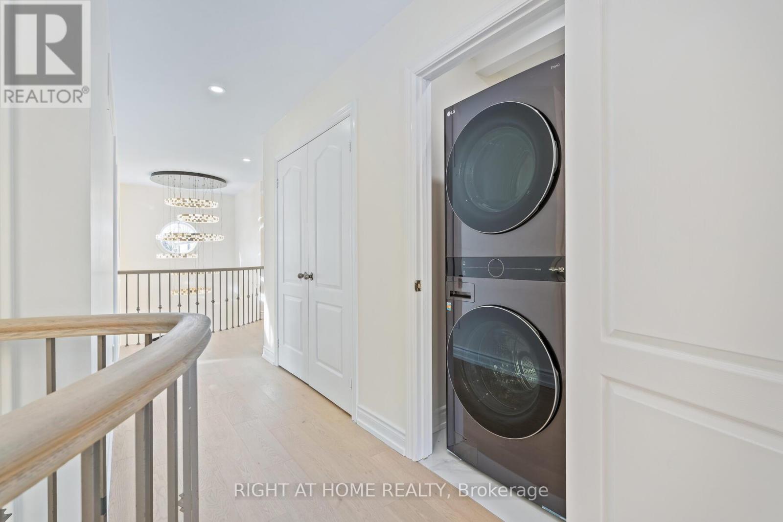 3352 Petrie Way, Oakville, Ontario  L6L 6V8 - Photo 34 - W12752646