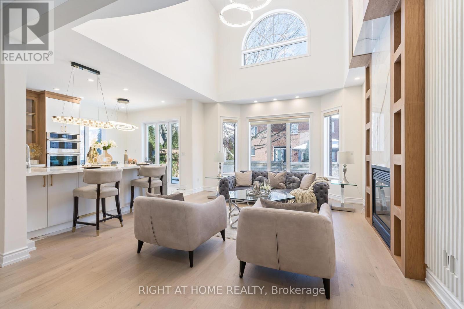 3352 Petrie Way, Oakville, Ontario  L6L 6V8 - Photo 7 - W12752646