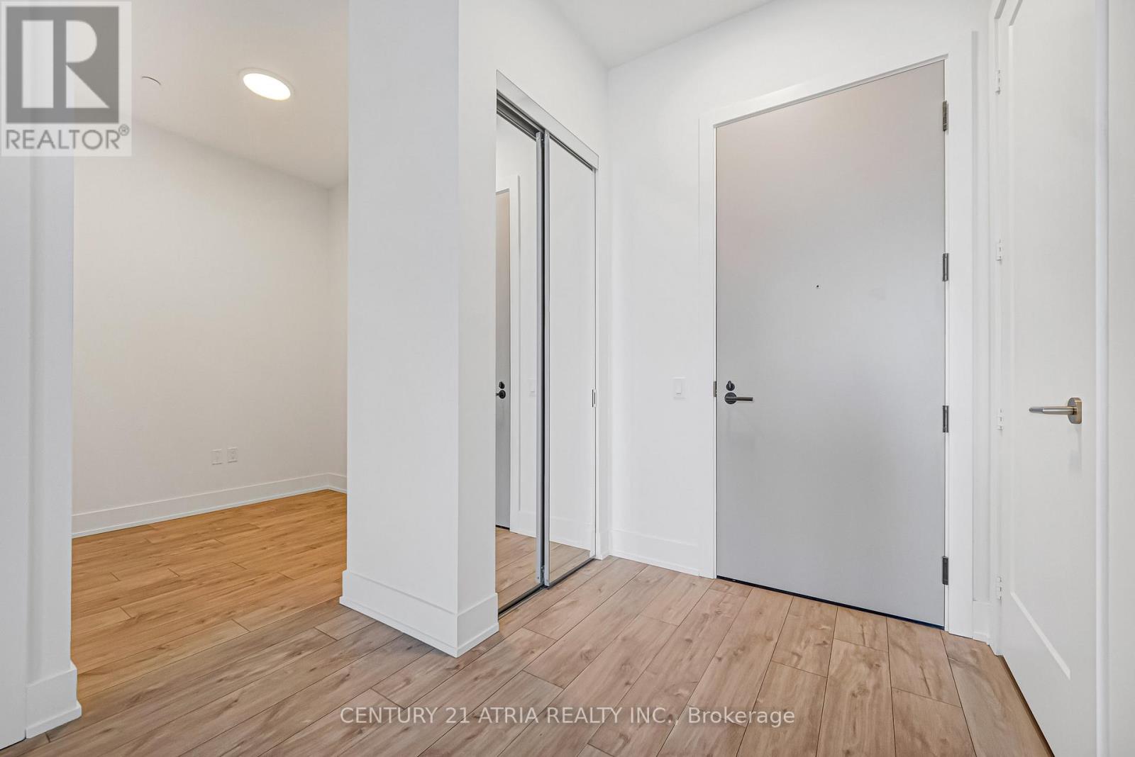 207 - 858 Dupont Street, Toronto, Ontario  M6G 0C1 - Photo 4 - W12752658