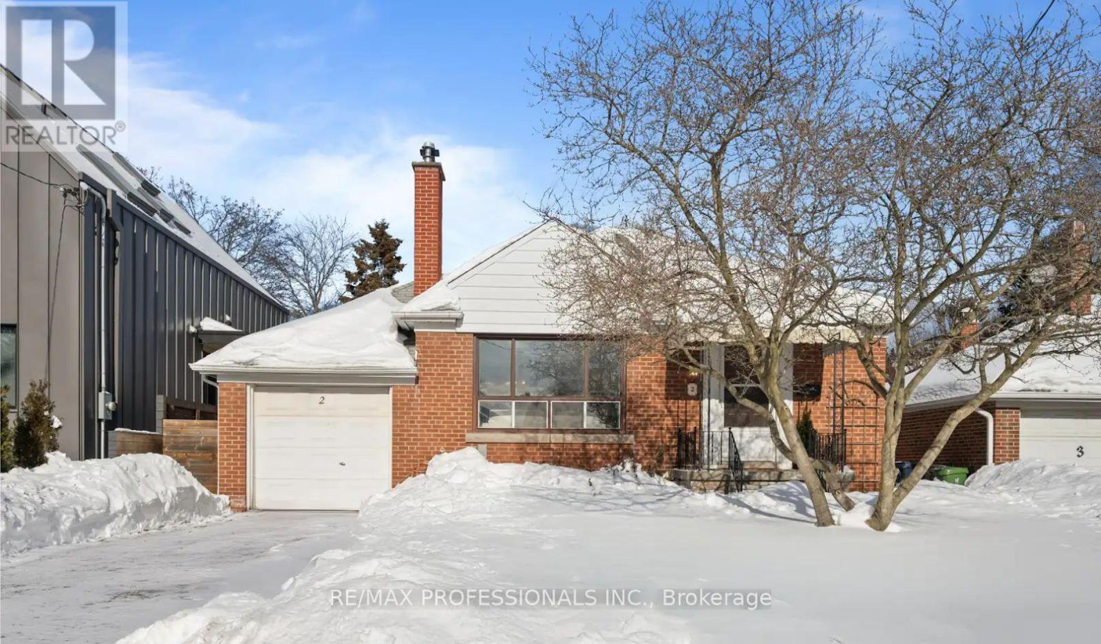 2 GREENMOUNT COURT, Toronto, Ontario