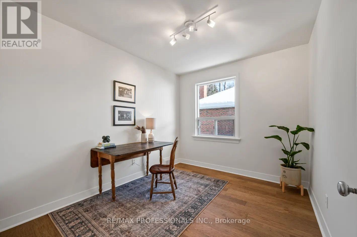 2 Greenmount Court, Toronto, Ontario  M8Y 1Y1 - Photo 20 - W12752670