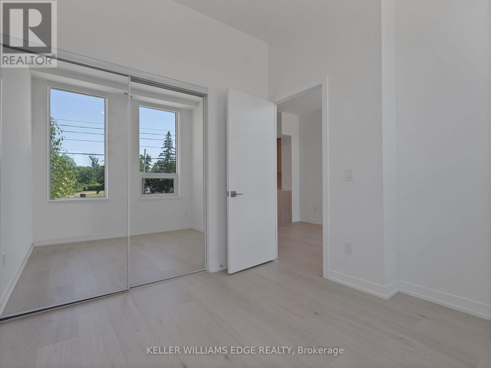 124 - 2501 Saw Whet Boulevard, Oakville, Ontario  L6M 5N2 - Photo 11 - W12752706