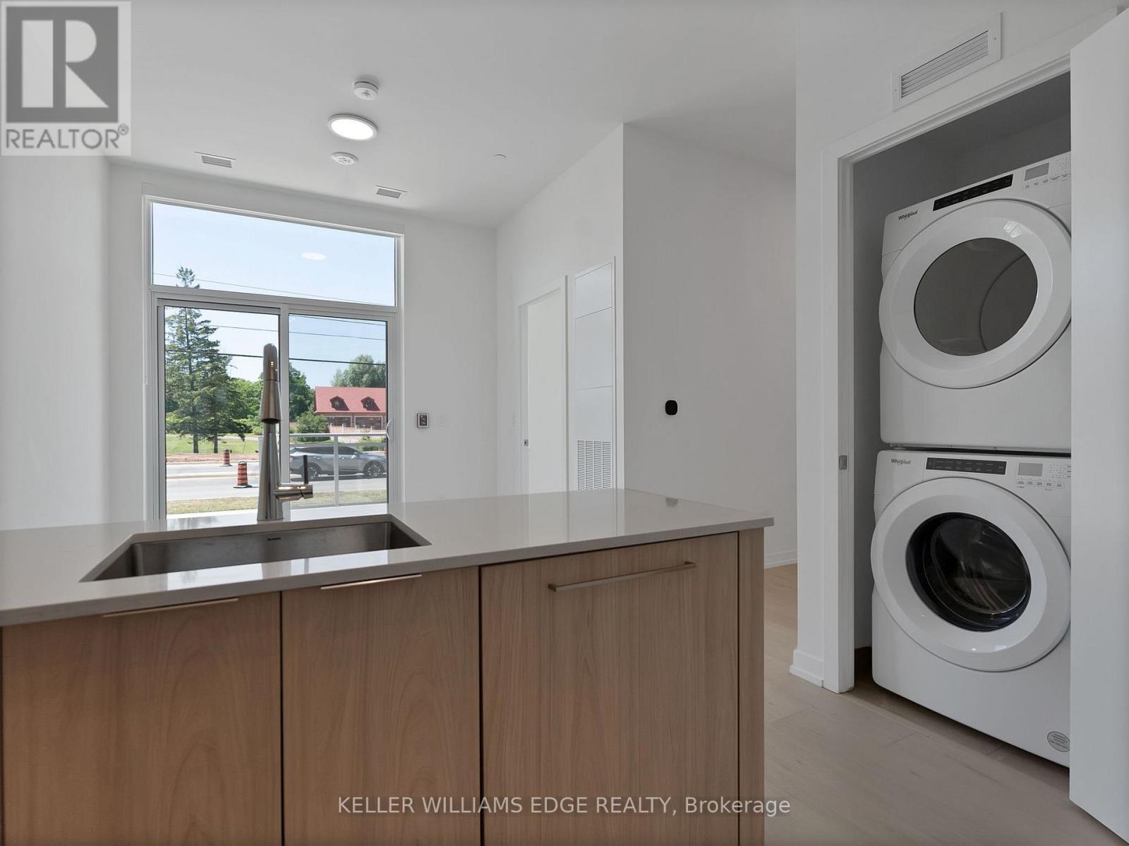 124 - 2501 Saw Whet Boulevard, Oakville, Ontario  L6M 5N2 - Photo 6 - W12752706