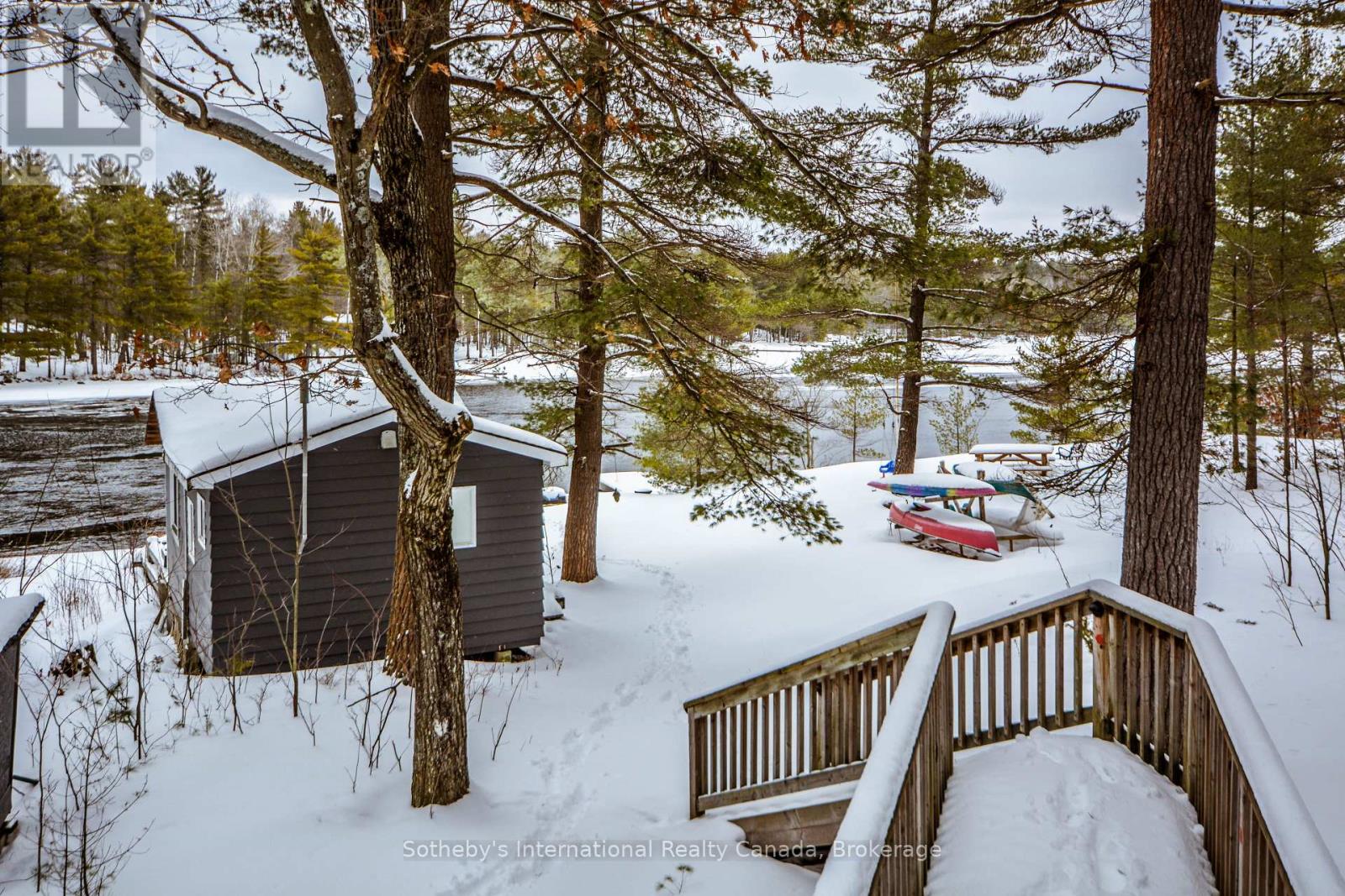 9492 Go Home Lake Shore, Georgian Bay, Ontario  P0C 1H0 - Photo 15 - X12752722