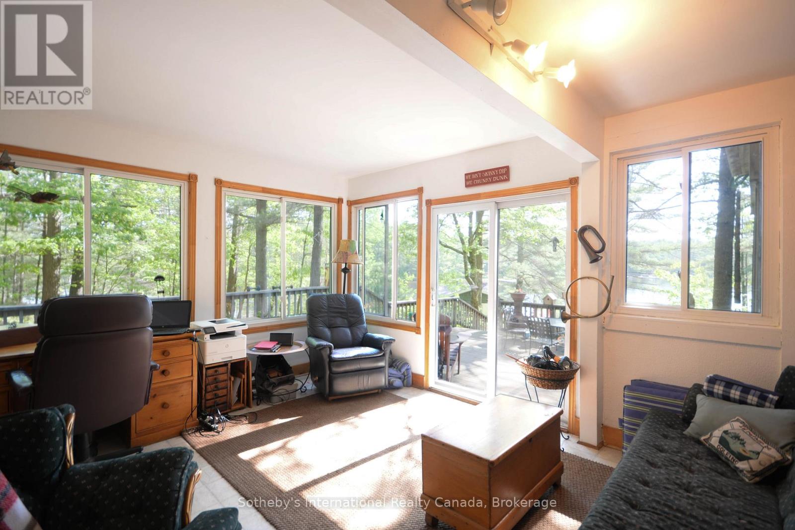 9492 Go Home Lake Shore, Georgian Bay, Ontario  P0C 1H0 - Photo 6 - X12752722