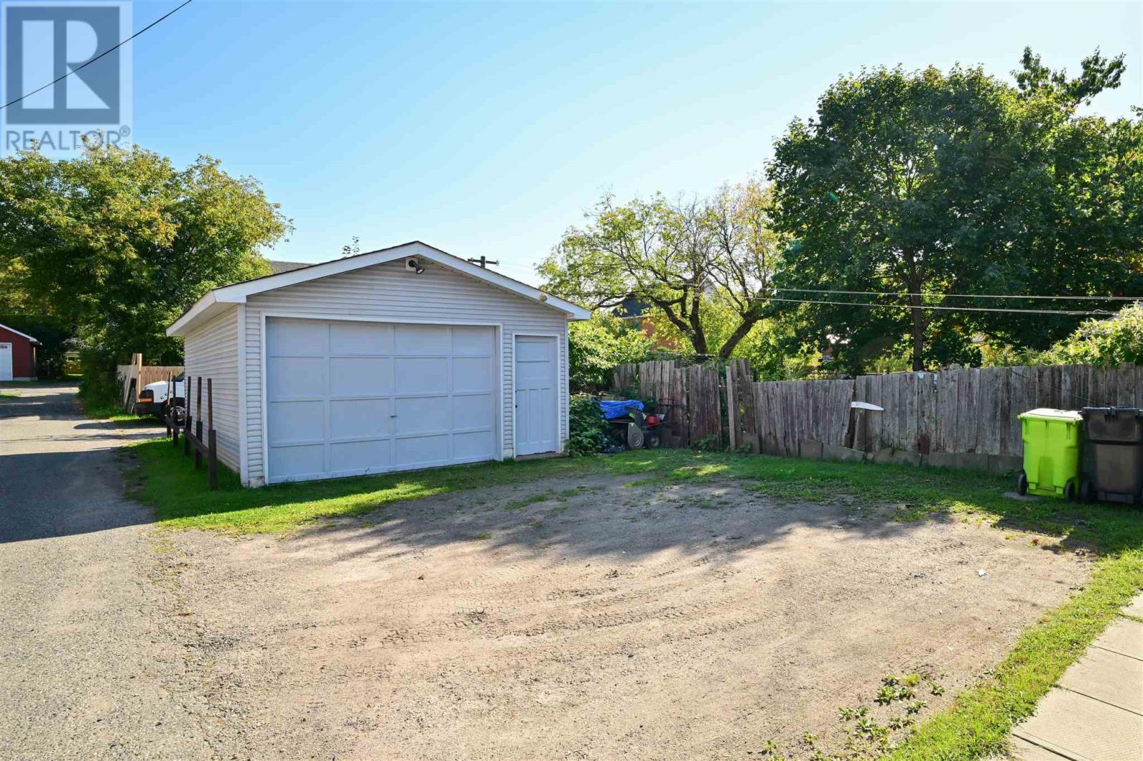 28 Blucher St, Sault Ste Marie, Ontario  P6A 2V4 - Photo 3 - SM252874