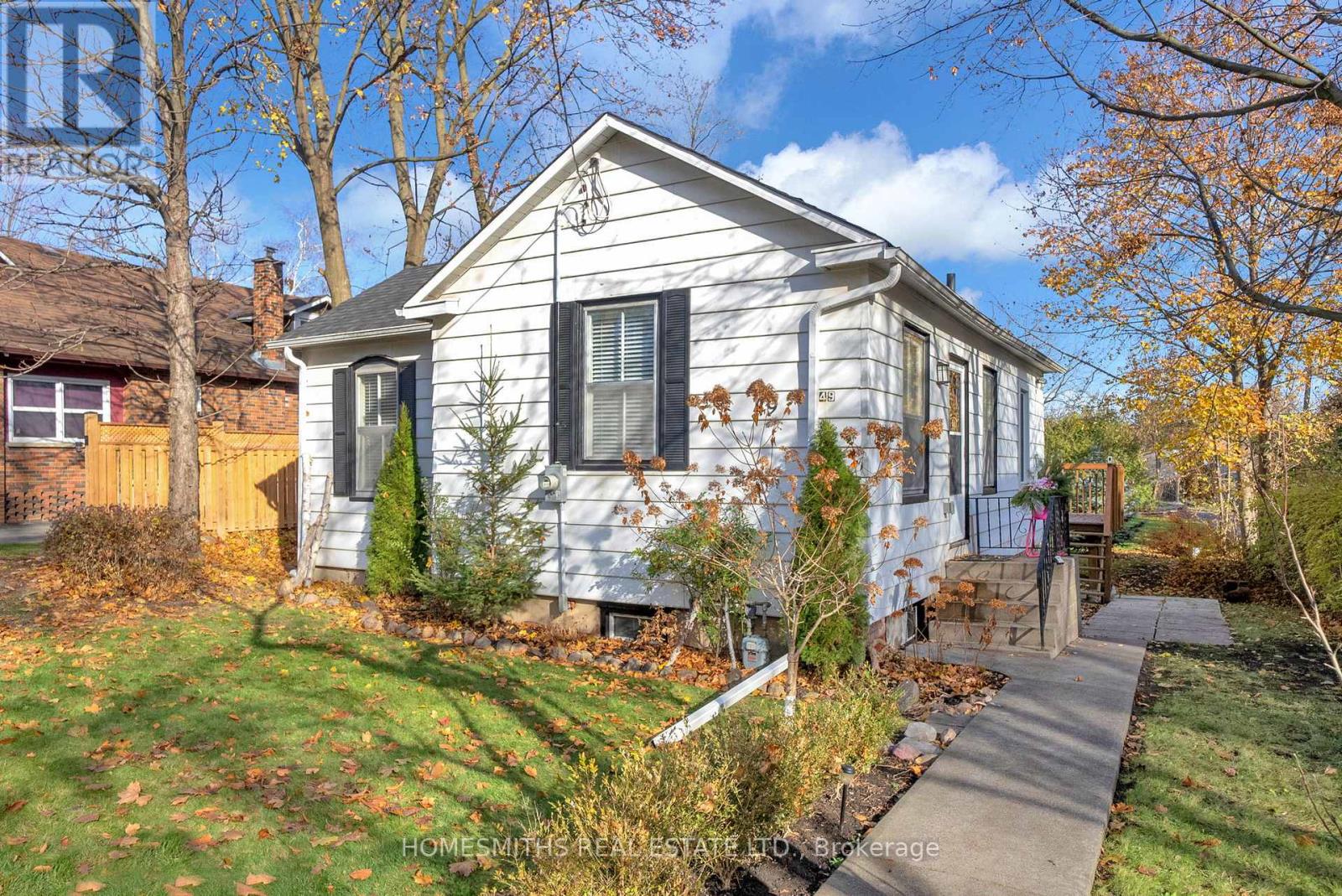 49 Centre Street, Clarington (Bowmanville), Ontario  L1C 2Y2 - Photo 3 - E12752718