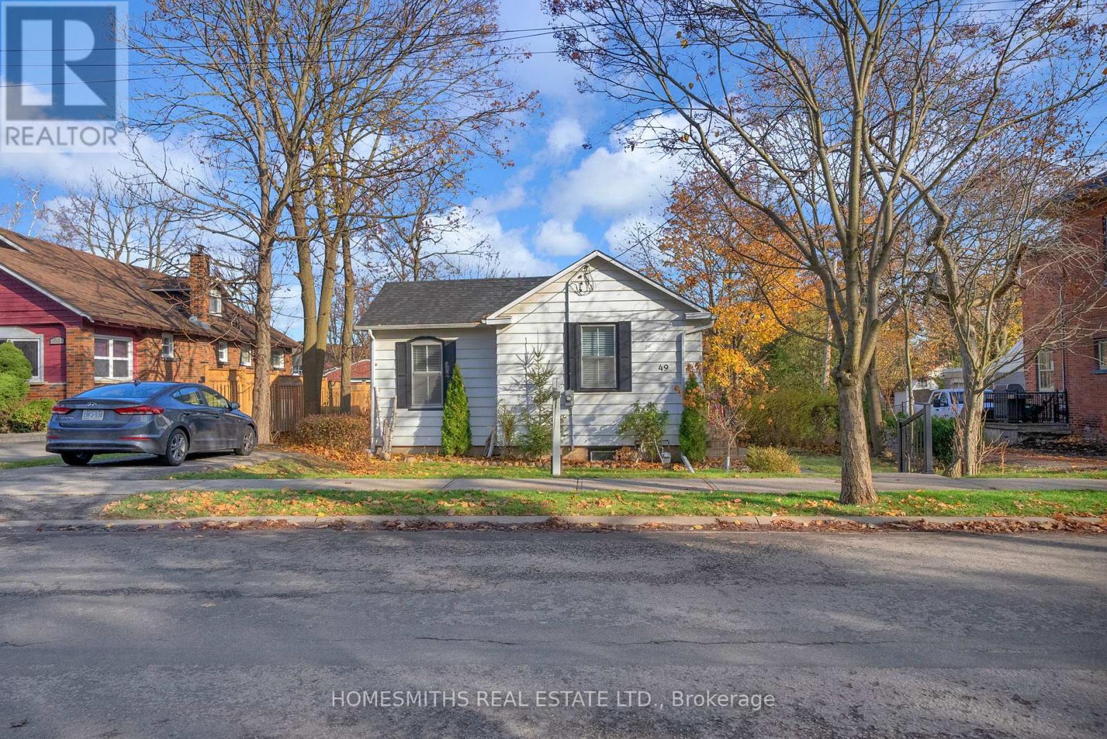 49 Centre Street, Clarington (Bowmanville), Ontario  L1C 2Y2 - Photo 4 - E12752718